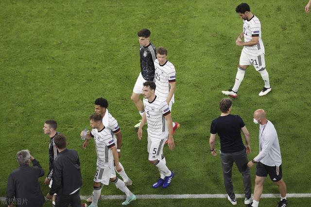 关于葡萄牙碾压罗马,格纳布里惊艳世界的信息 关于葡萄牙碾压罗马,格纳布里惊艳世界的信息