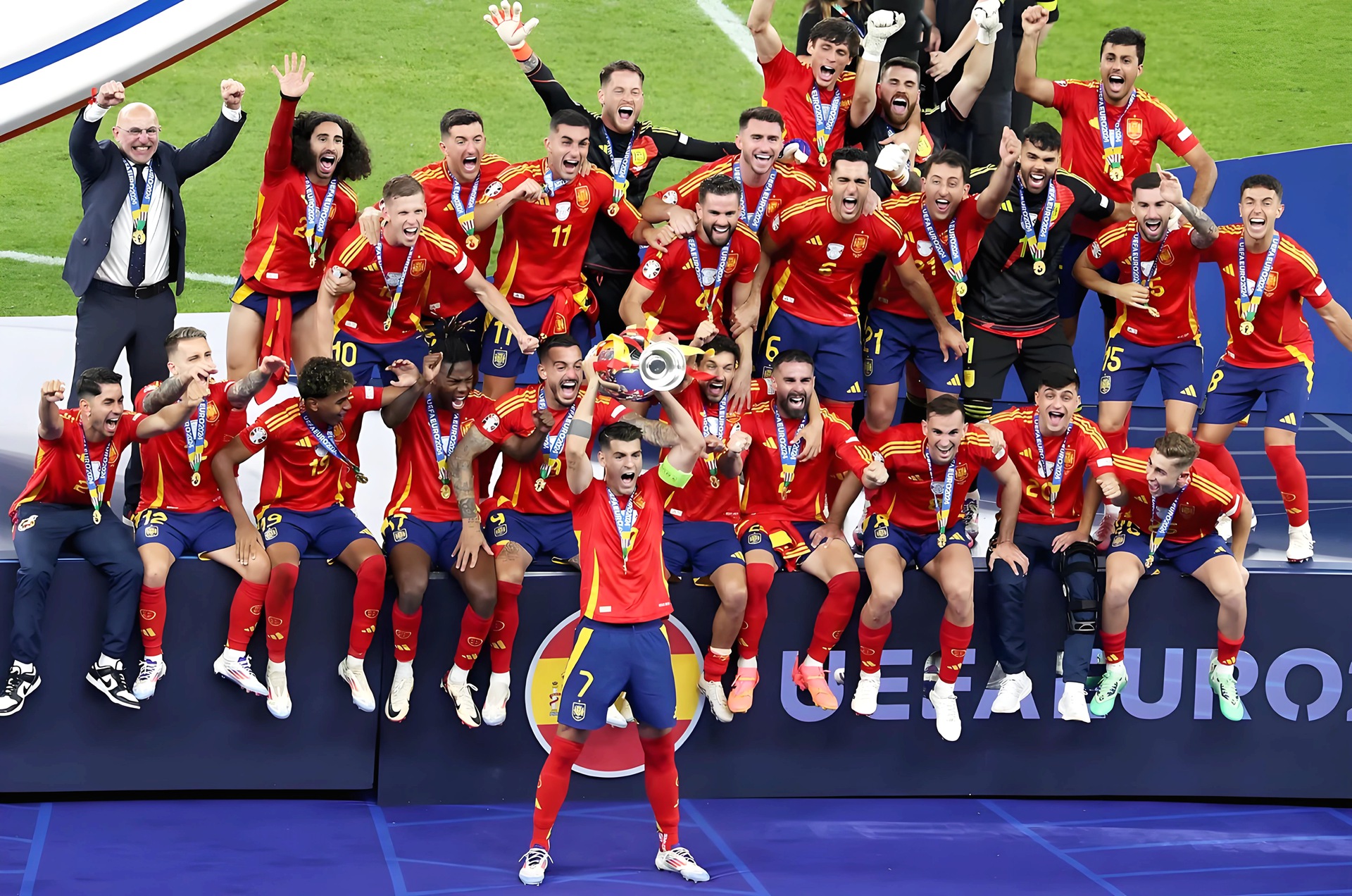 欧洲杯连续胜利,实力强劲球队夺得胜利 欧洲杯连续胜利,实力强劲球队夺得胜利