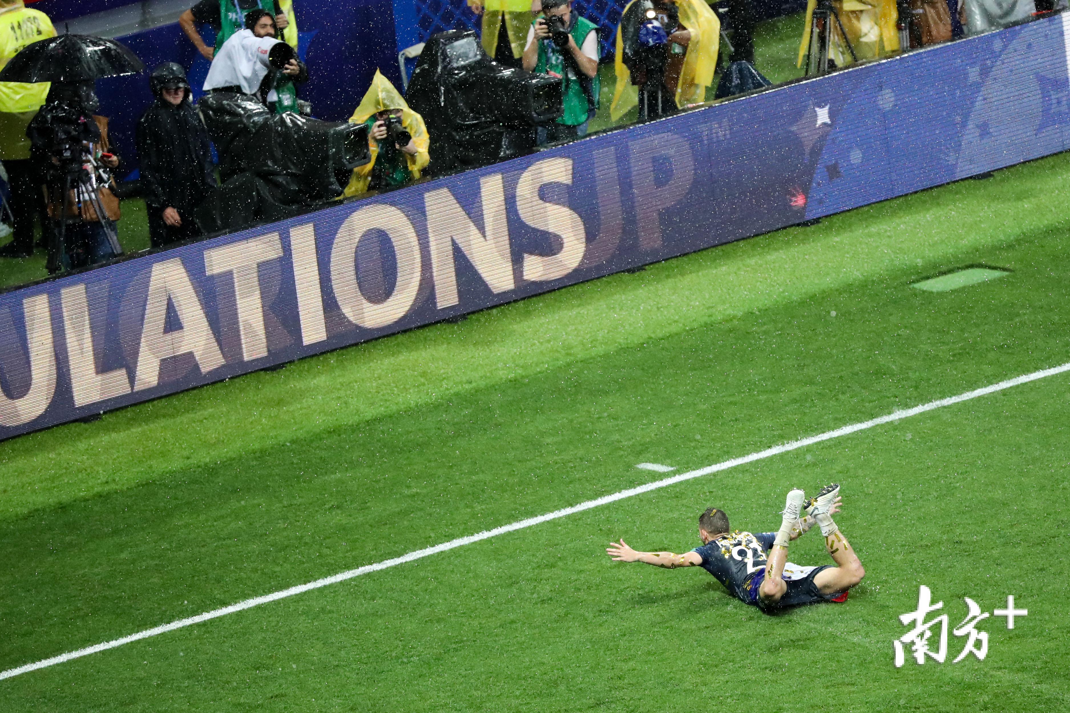 奥地利队轻取法国队，奥恰洛夫惊艳四座的简单介绍