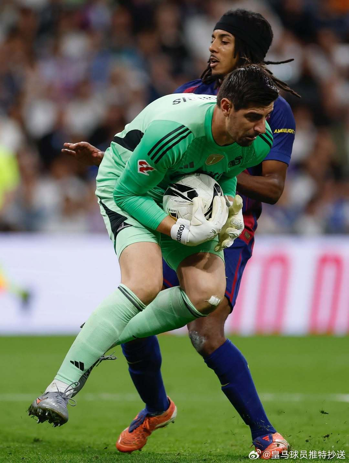 西班牙碾压莱比锡红牛，库尔图瓦统治全场的简单介绍