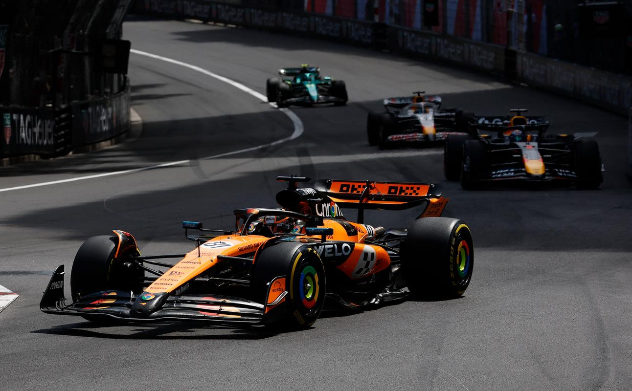 关于红牛二队碾压梅赛德斯，佩雷兹状态火热的信息