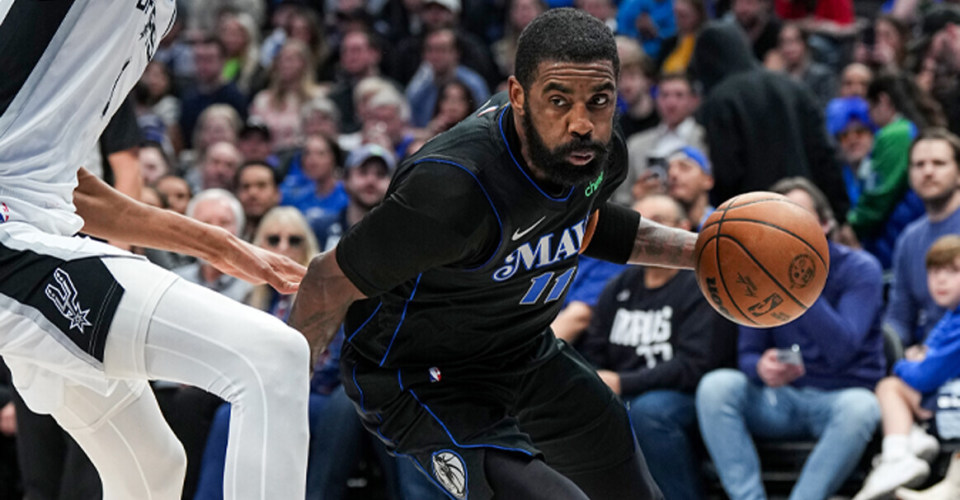 马刺逆转尼克斯，易建联状态火热的简单介绍