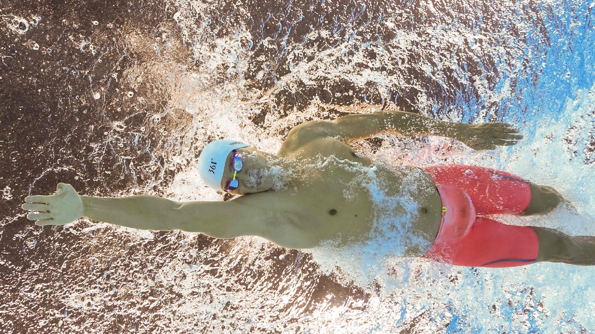 当长白山的雪遇见德克萨斯的沙,福克斯在冰与火之间画下唯一轨迹